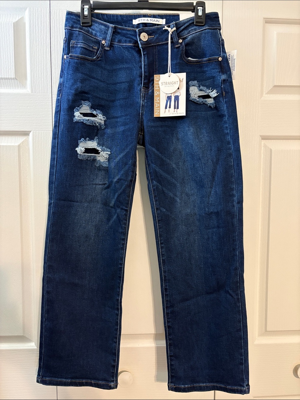 9th & MAIN Straight Leg Distressed Dark Wash Jeans